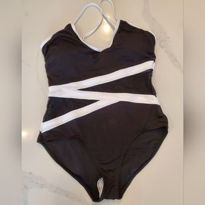 Anne Cole black and white one piece swimsuit. Size 12